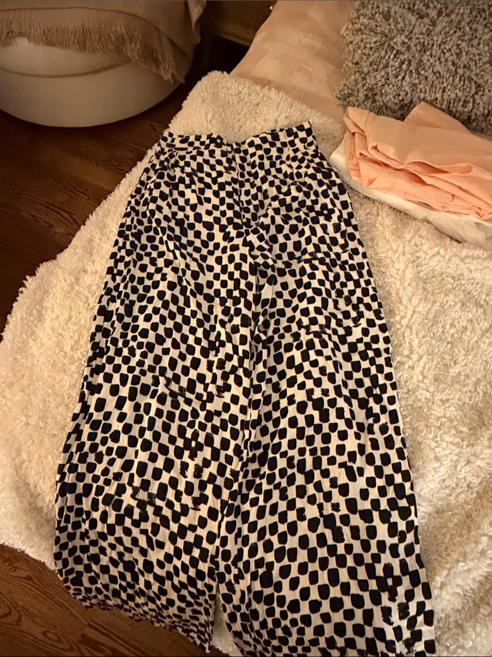 Black and White Patterned Women's pants